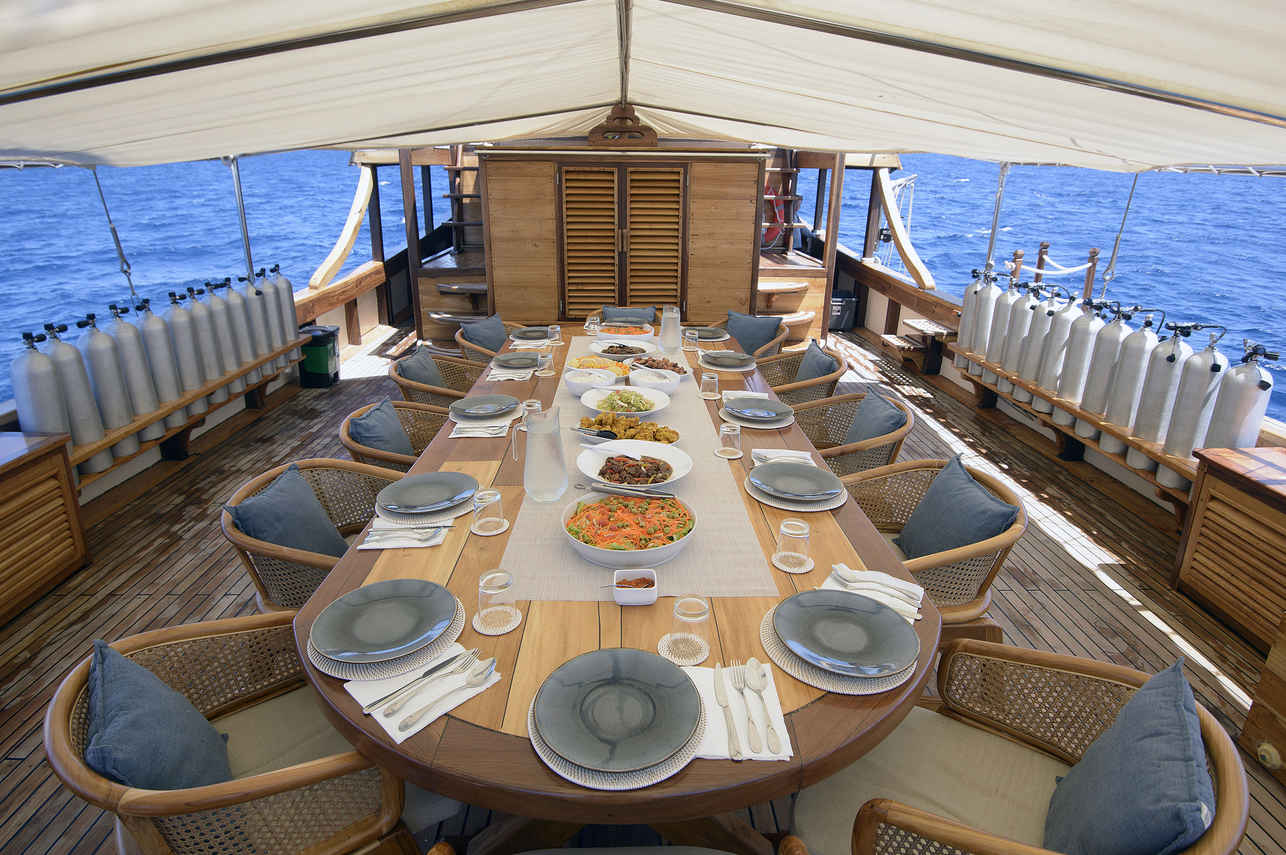 Comedor al Aire Libre - Eliya