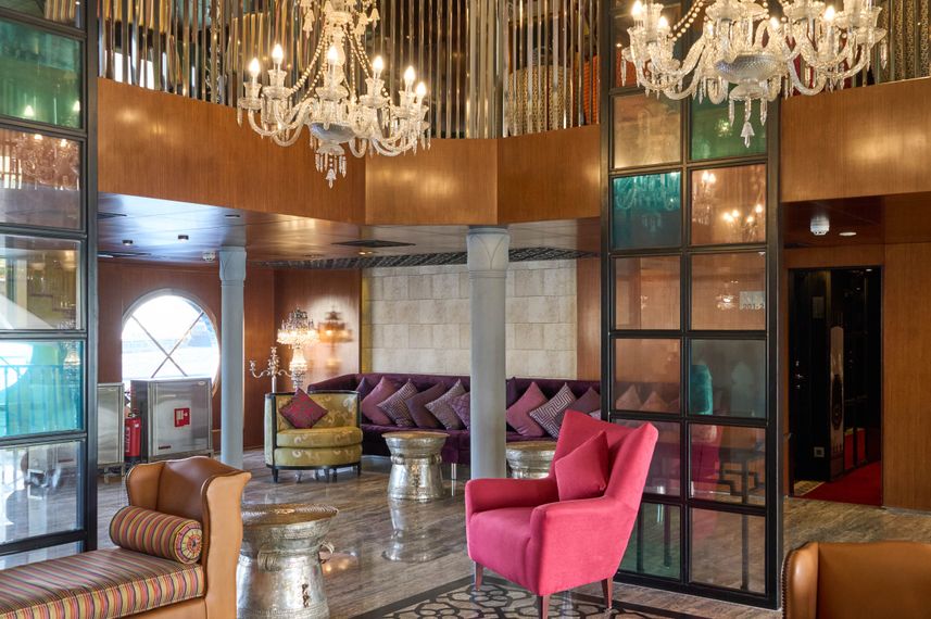 Lounge and Receptions