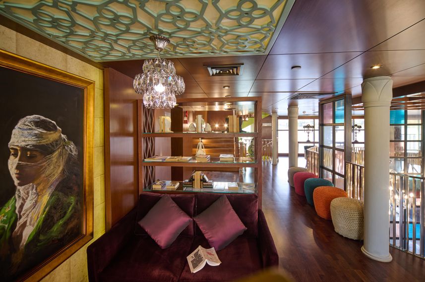 Lounge and Receptions