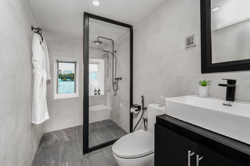 VIP Suites Bathroom