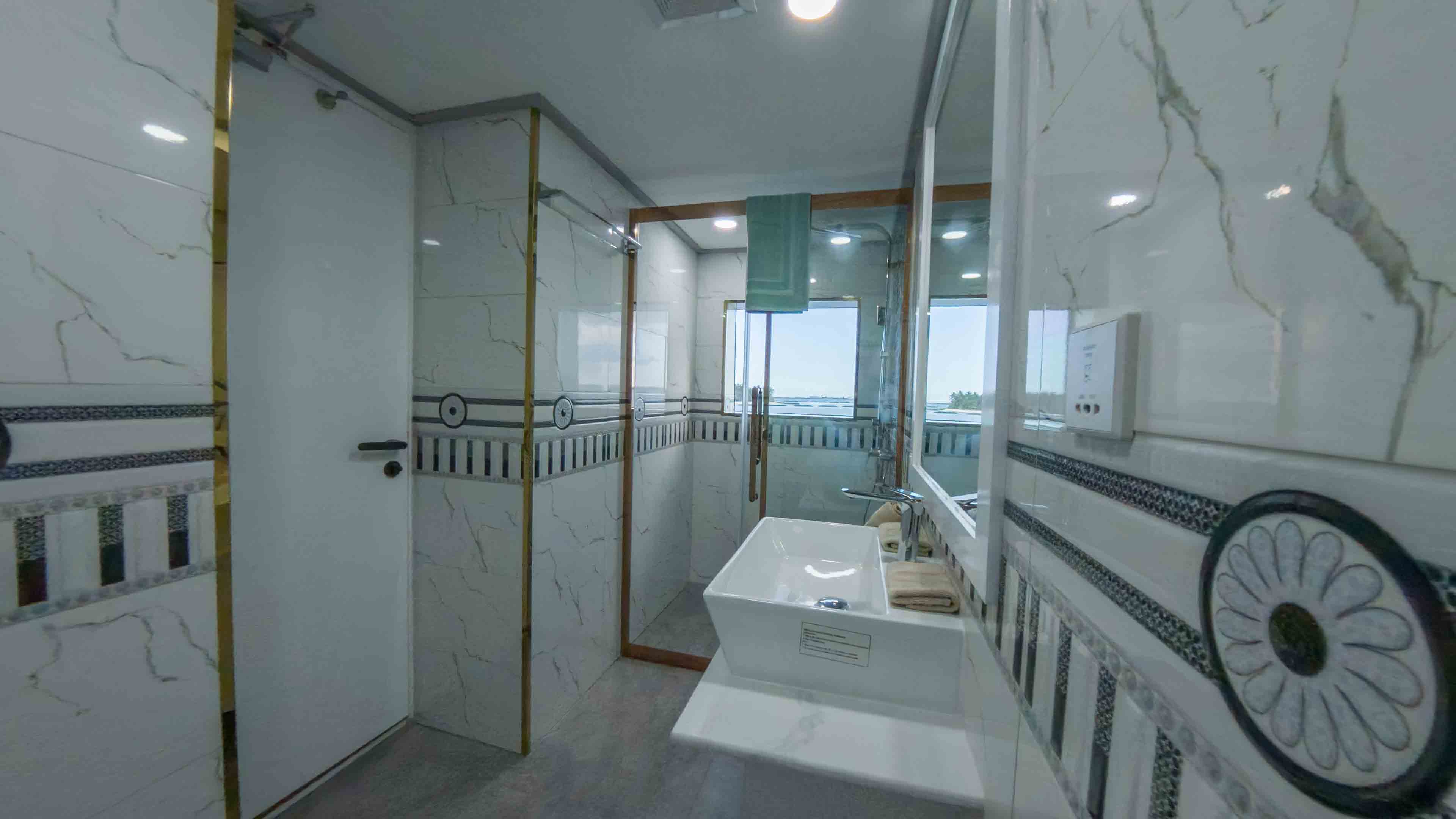 En-Suite bathrooms - Princess Maani