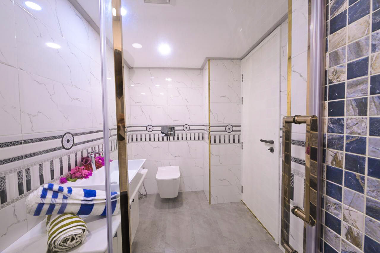 En-Suite bathrooms - Princess Maani