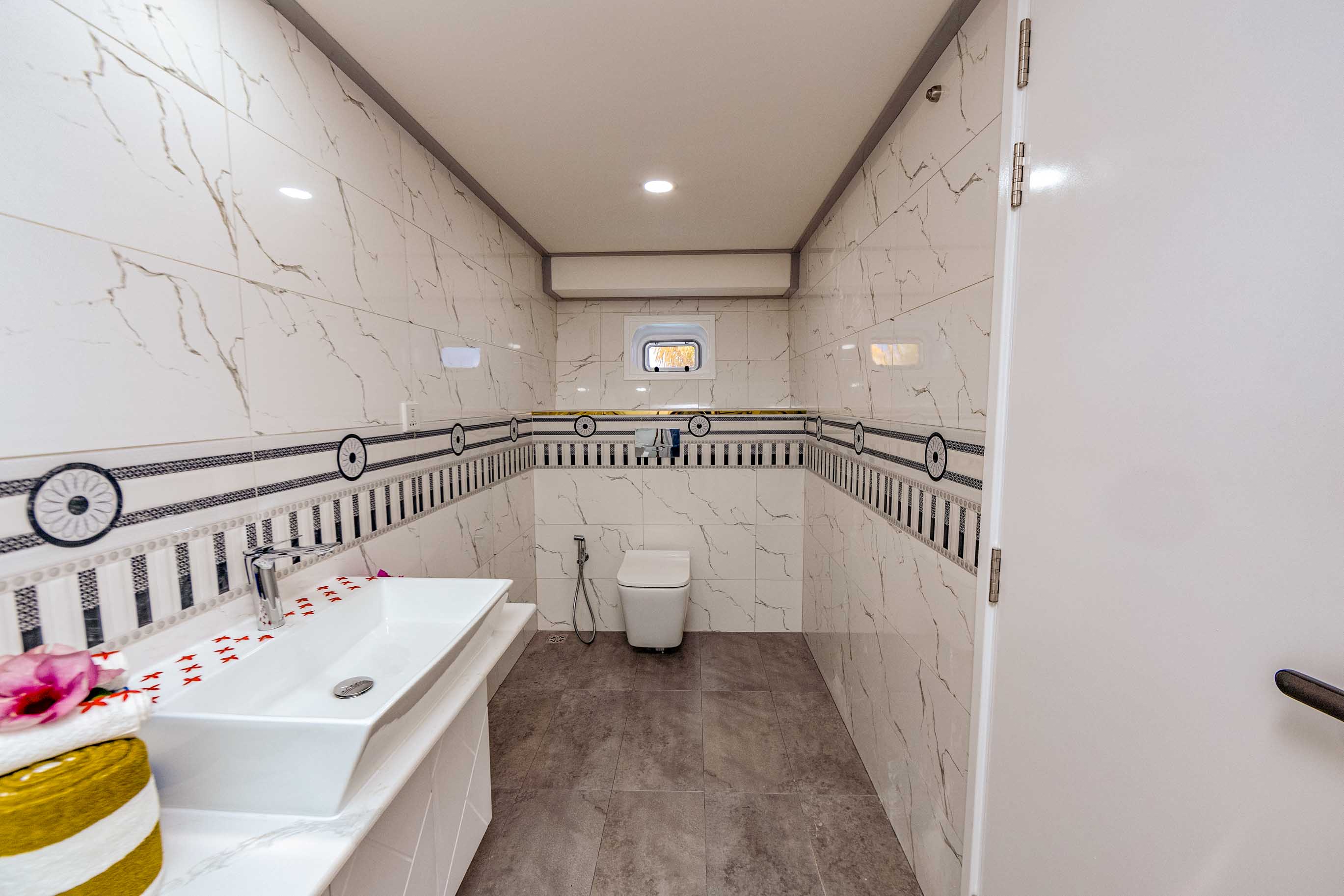 En-Suite bathrooms - Princess Maani
