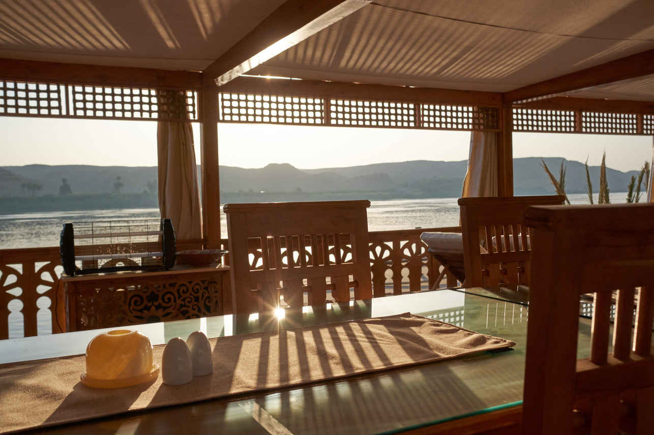 Comedor al Aire Libre - G Adventures Dahabiya Nile