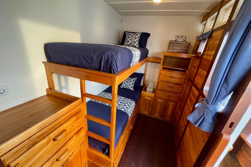 Twin Cabin