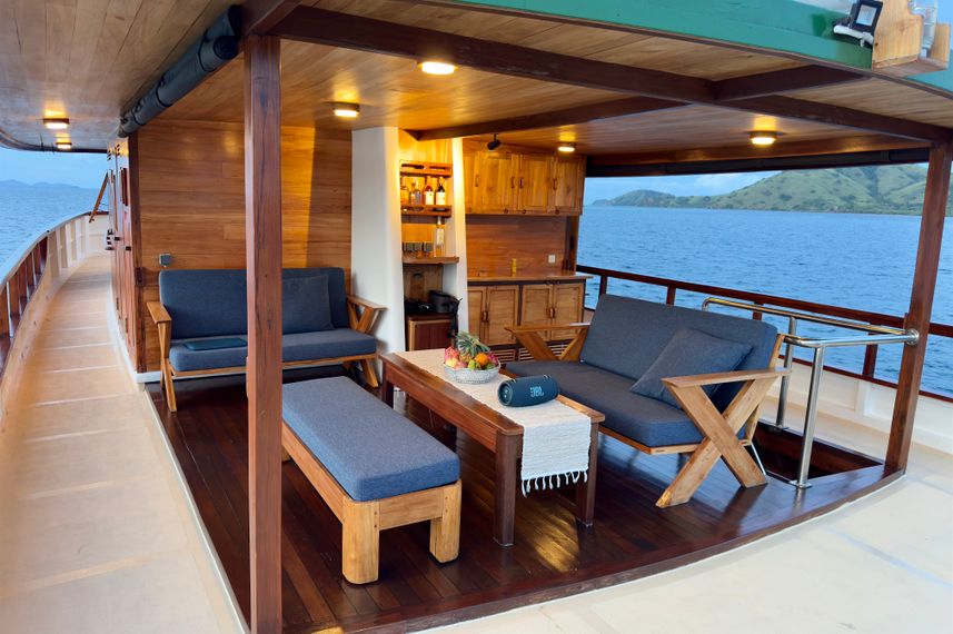 Sun Deck - Bajau