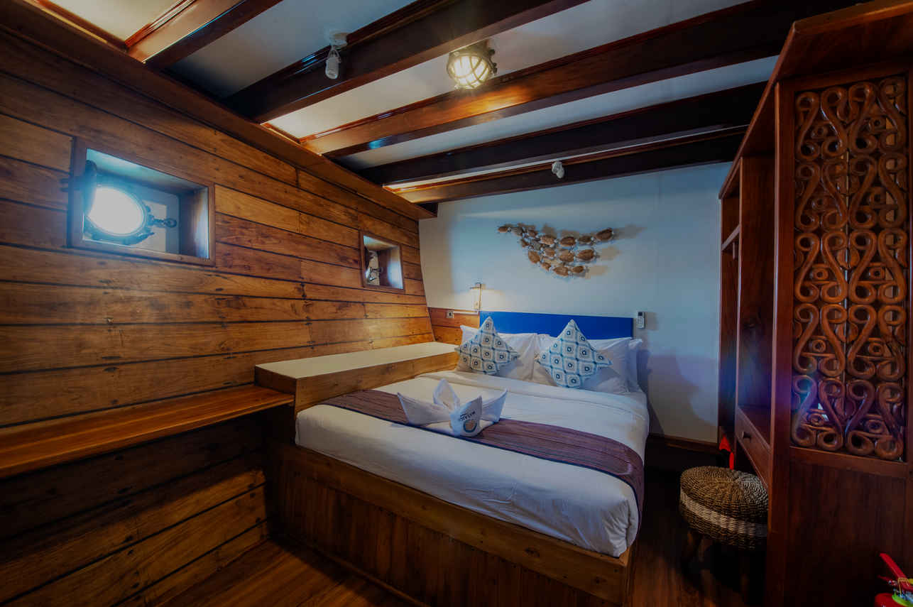 Lower Deck Double Cabin