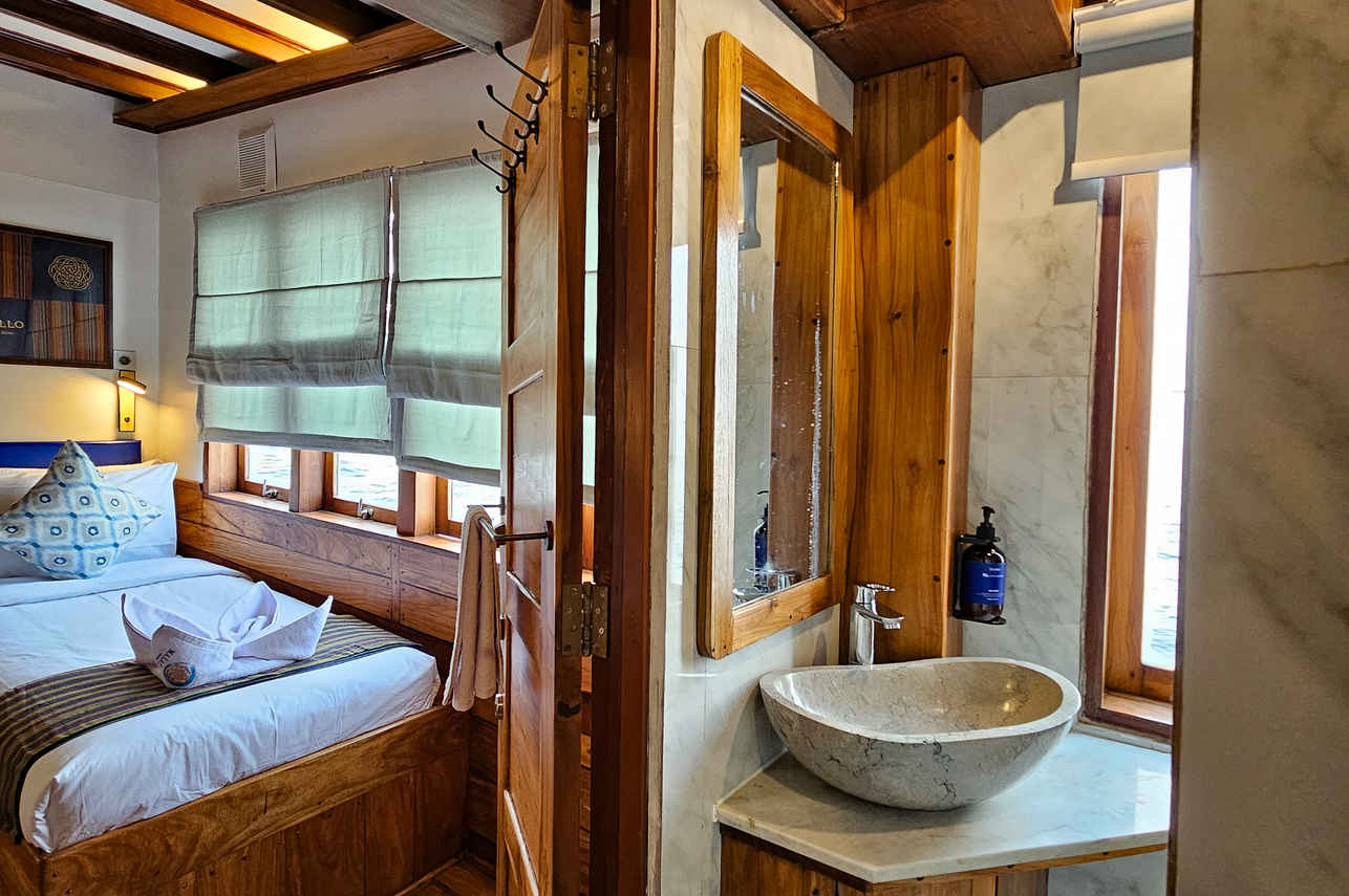 Main Deck Twin Cabin