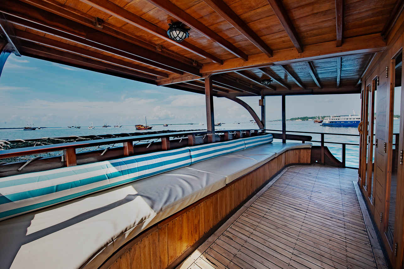 Outdoor Lounge - Malaillo