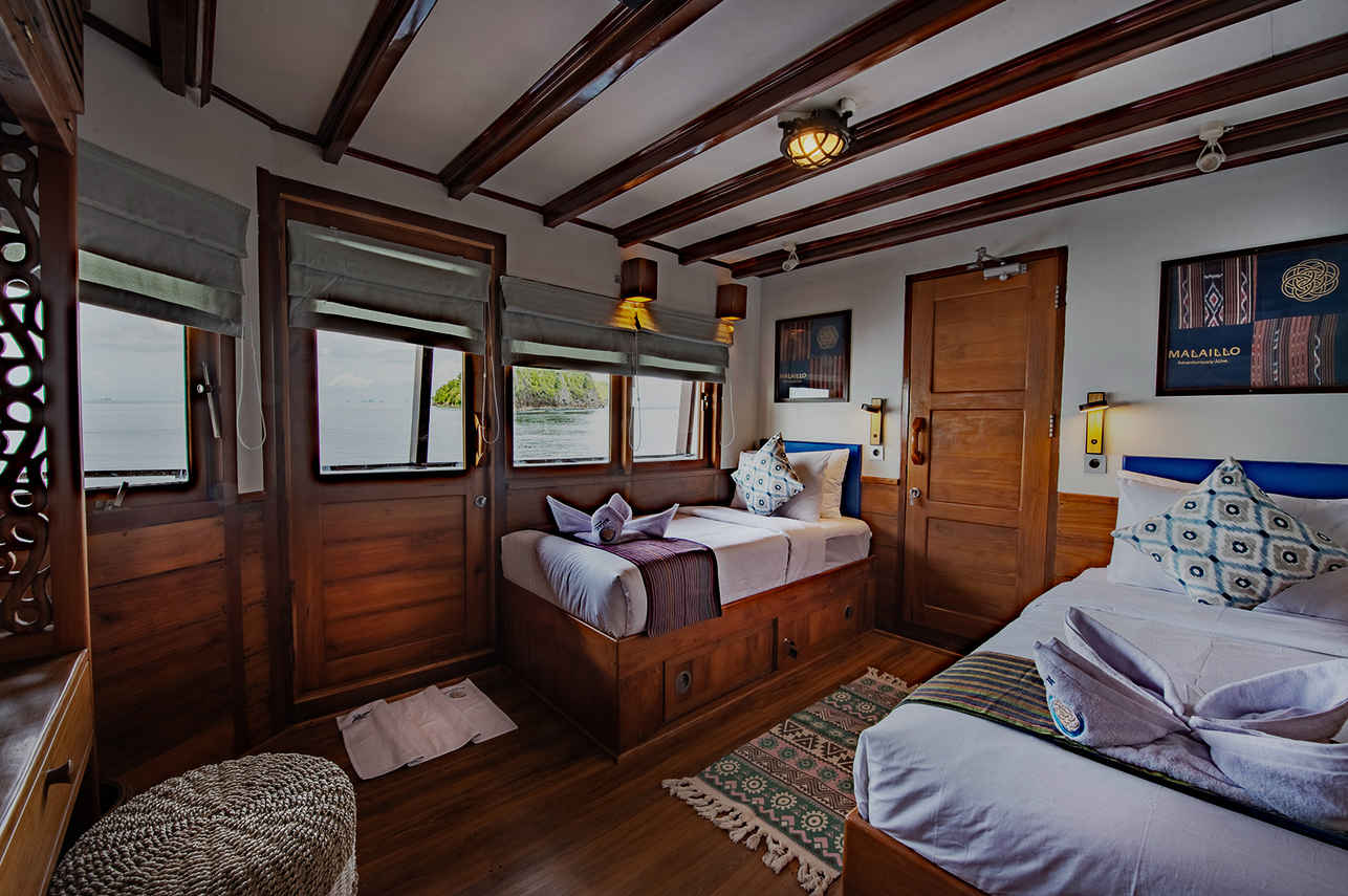 Upper Deck Twin Cabin