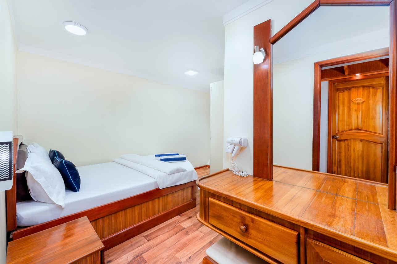 Hut op het benedendek - Maldives Legend Zen