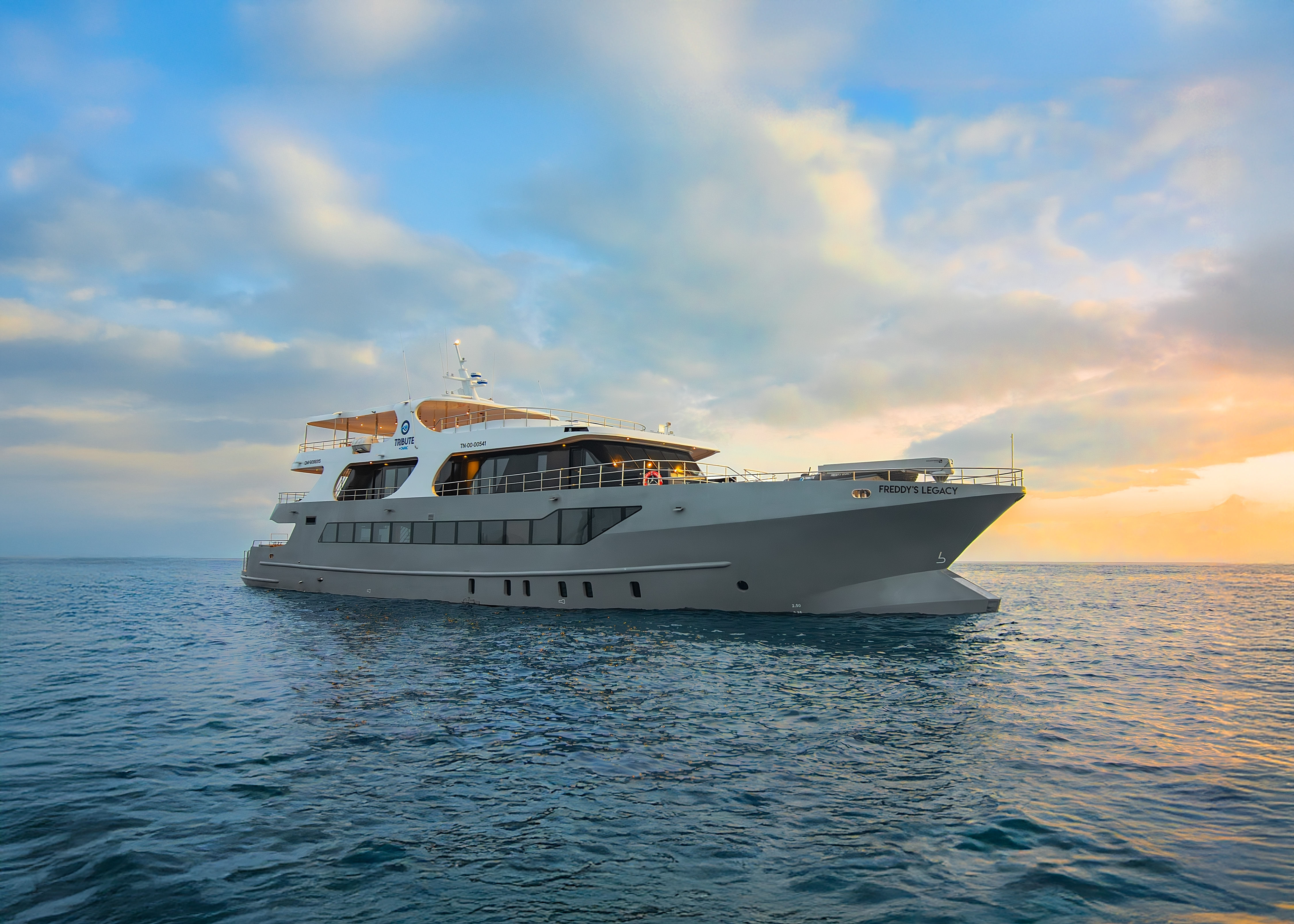 Tribute Cruise Ship, Galapagos - LiveAboard.com