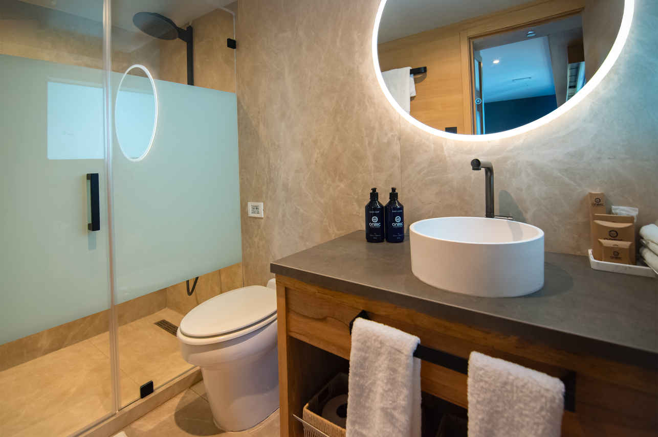En-Suite bathrooms - Tribute