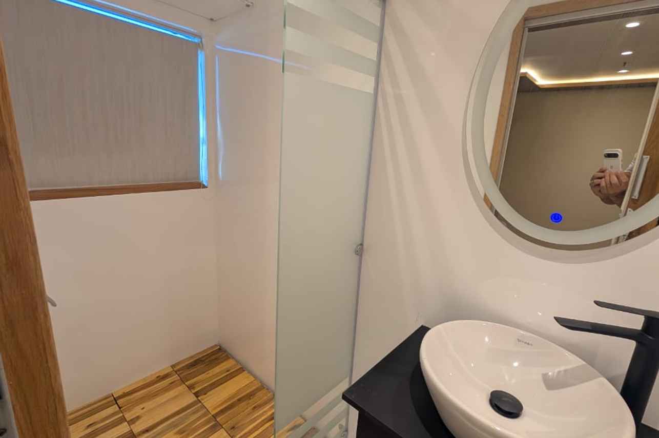 En-suite badkamers - Emperor HD