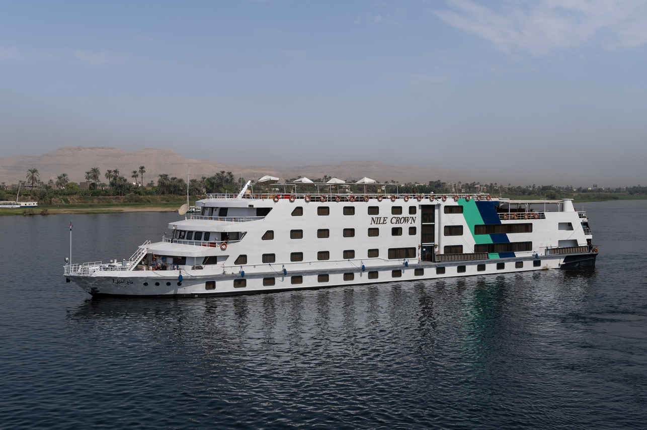 Nile Crown I