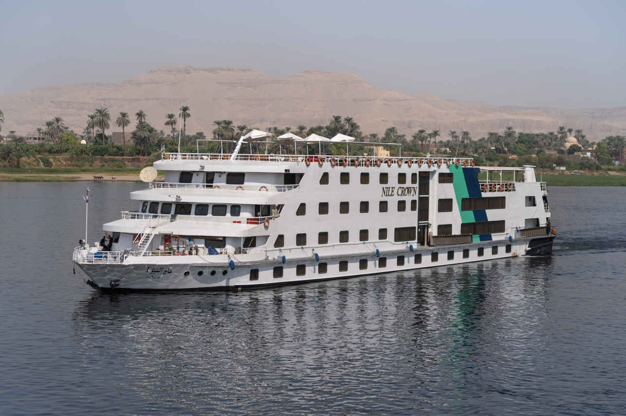 Nile Crown I