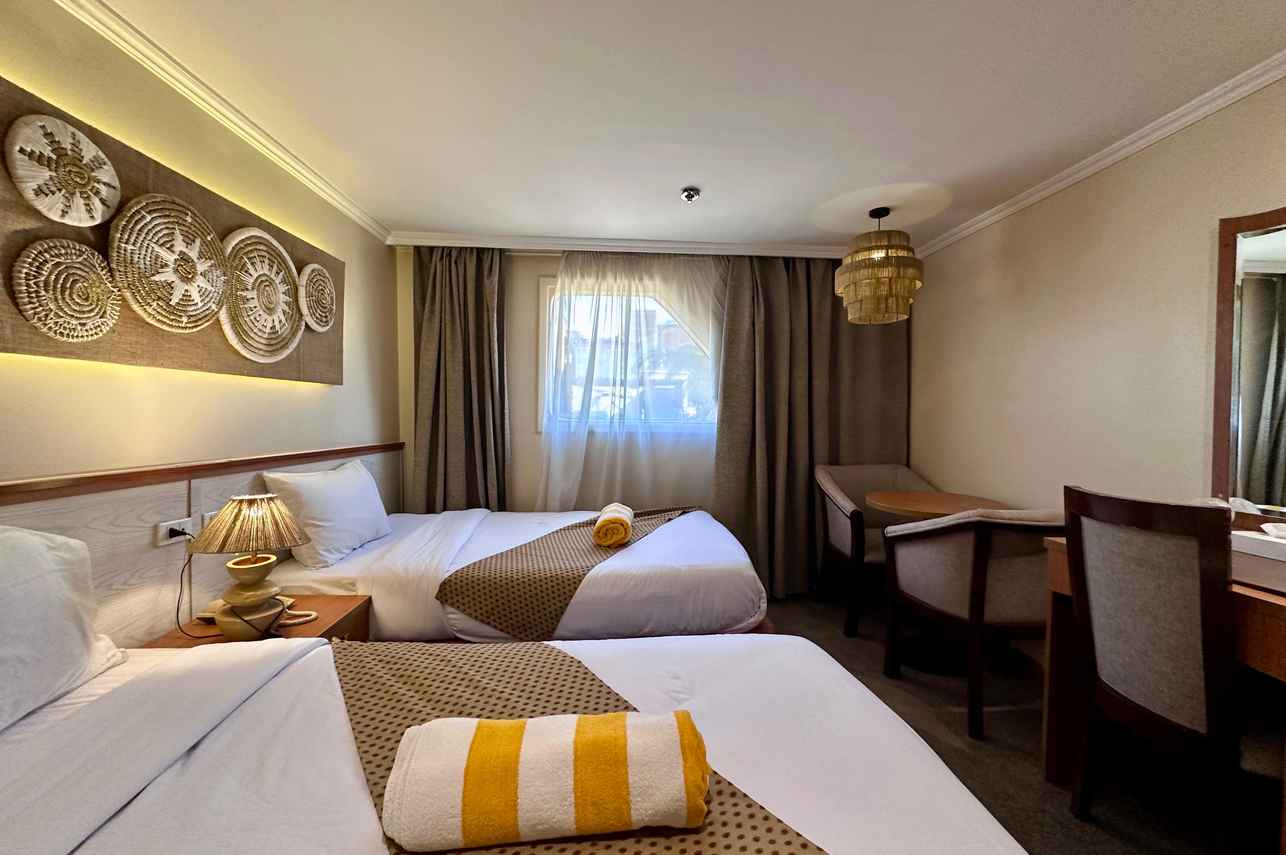 Twin Cabin - Nile Crown I