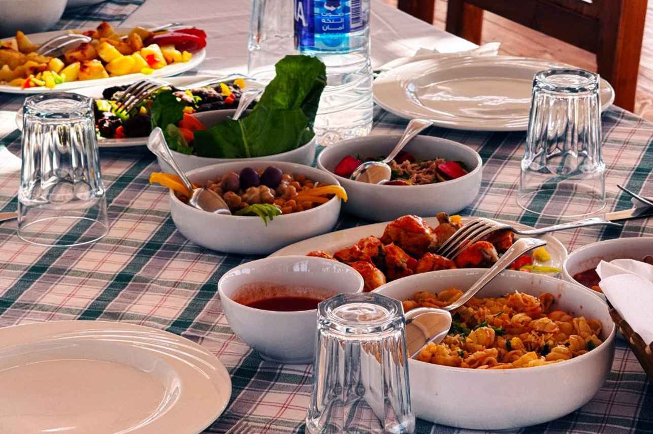 Food on board - Minya