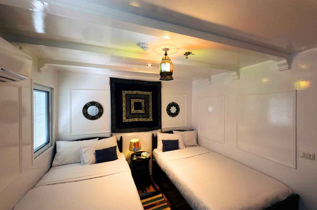 Twin Cabin - Minya