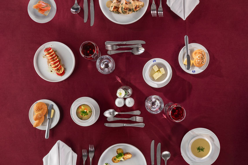 Comida a bordo - Nile Crown II