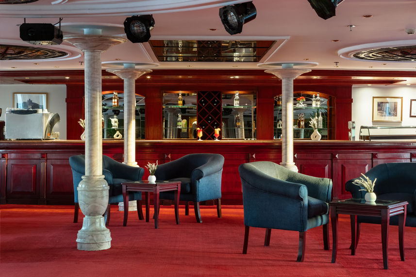 Bar y Salon - Nile Crown II