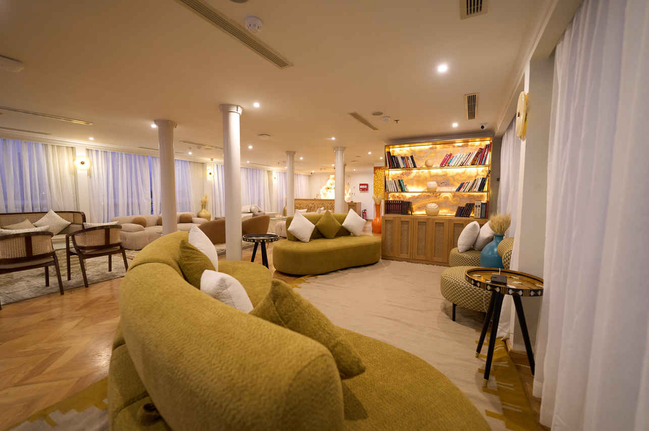 Indoor Saloon - Nile Majestic