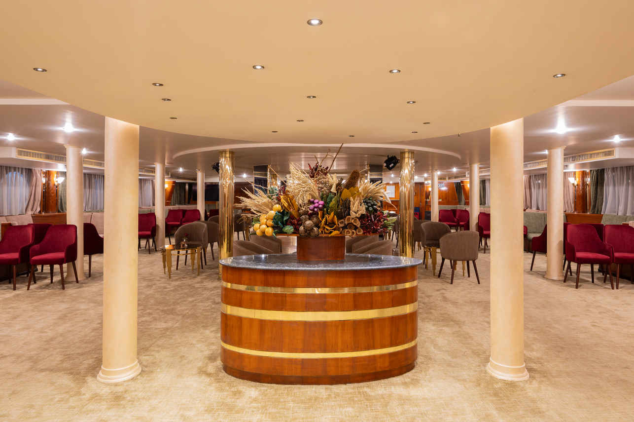 Reception Area - Magic I