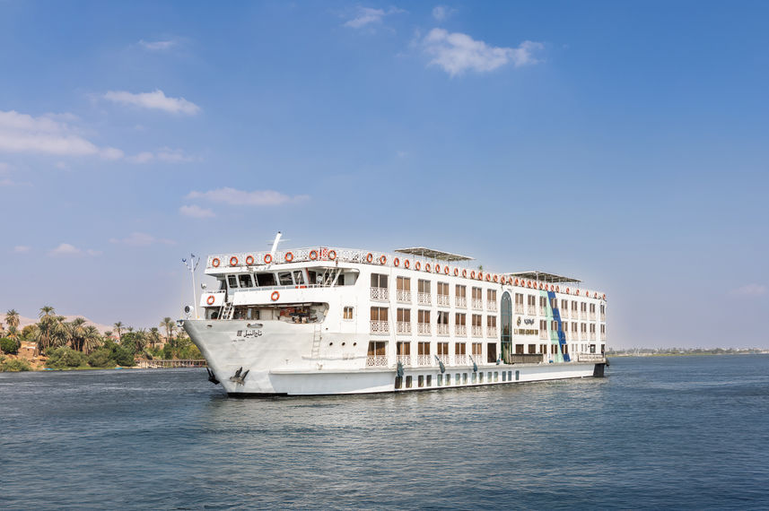 Nile Crown III