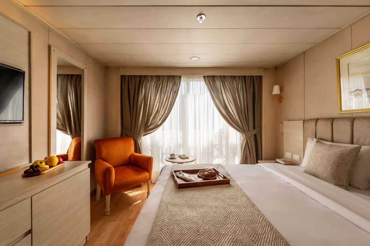 Cabina estandar  - Nile Crown III
