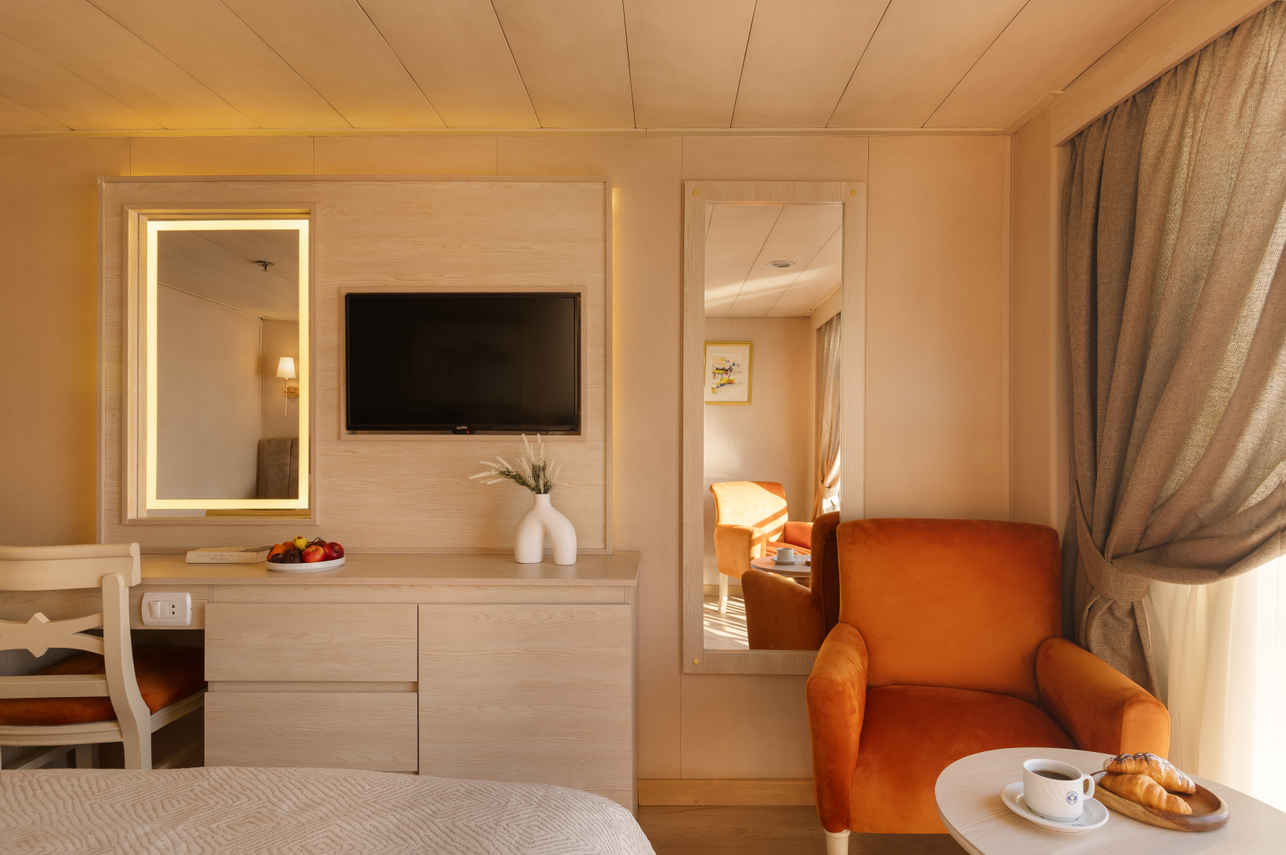 Cabina estandar  - Nile Crown III