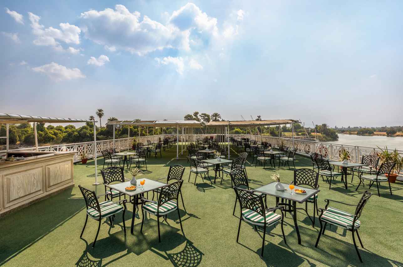 Terraza - Nile Crown III