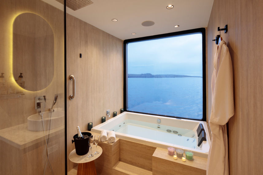Bathroom with Jacuzzi