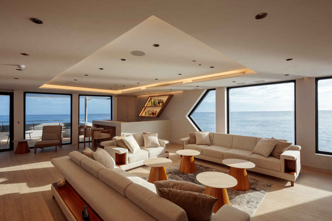 Main Deck Lounge