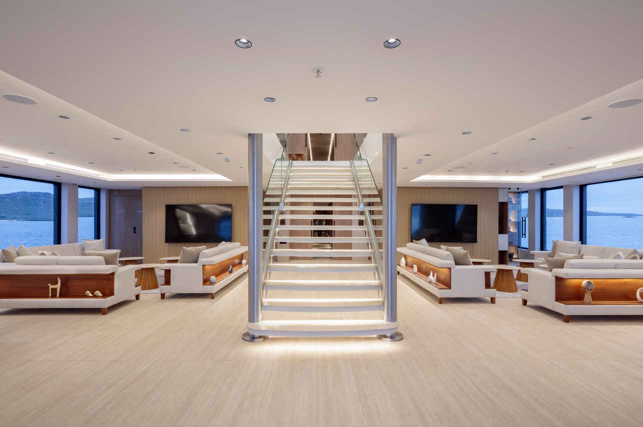Main Deck Lounge