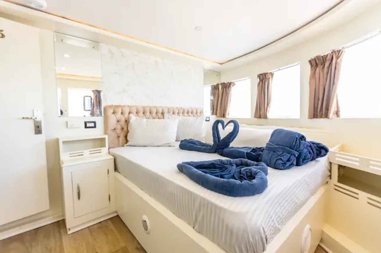 Suite - Star Jet