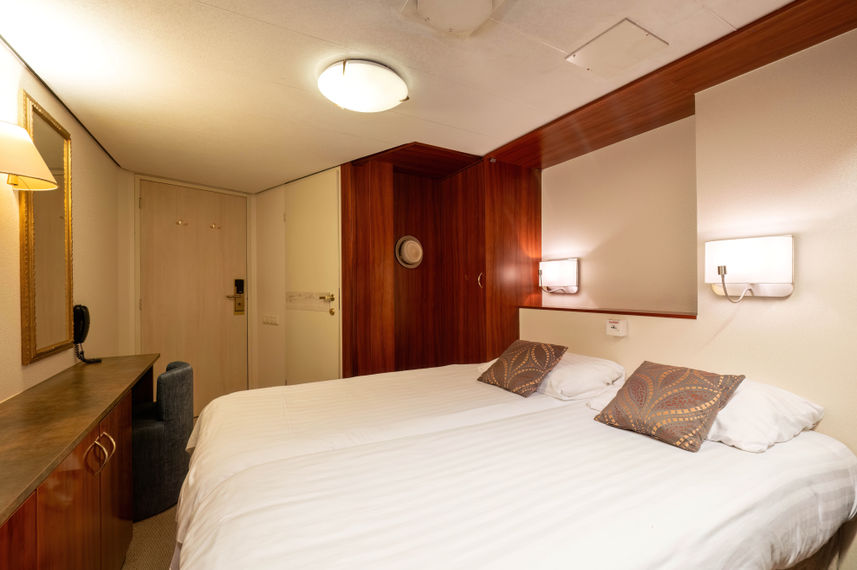 Twin or Double Cabin