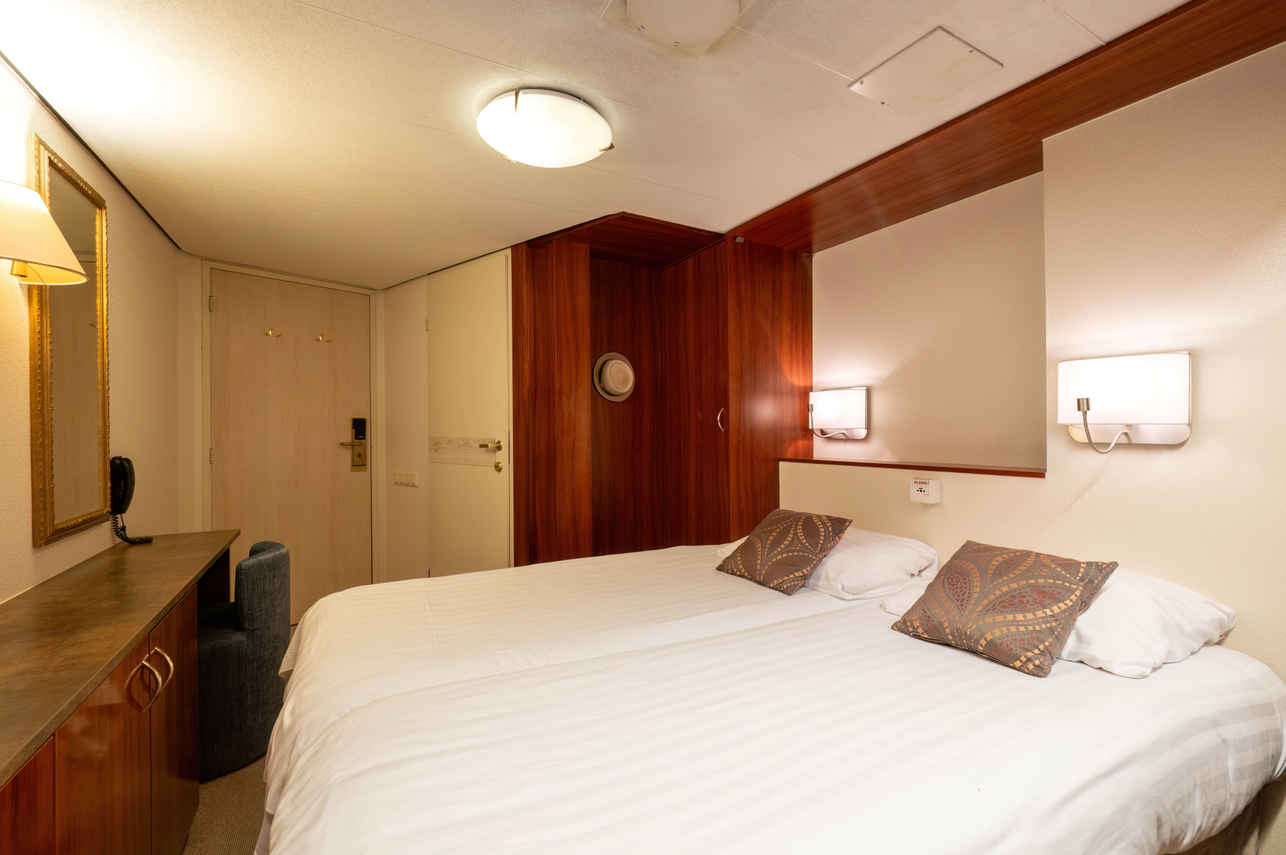 Twin or Double Cabin