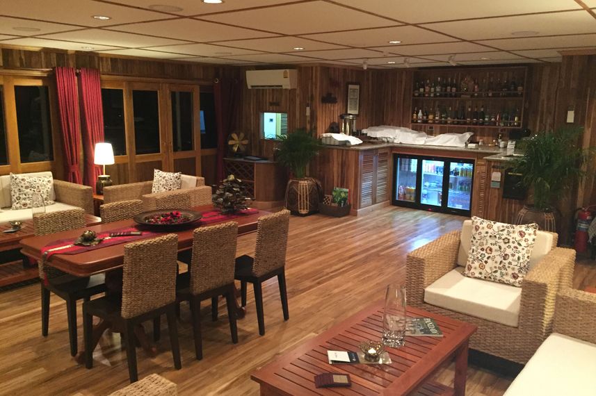 Bar y Salon - RV Champa Pandaw