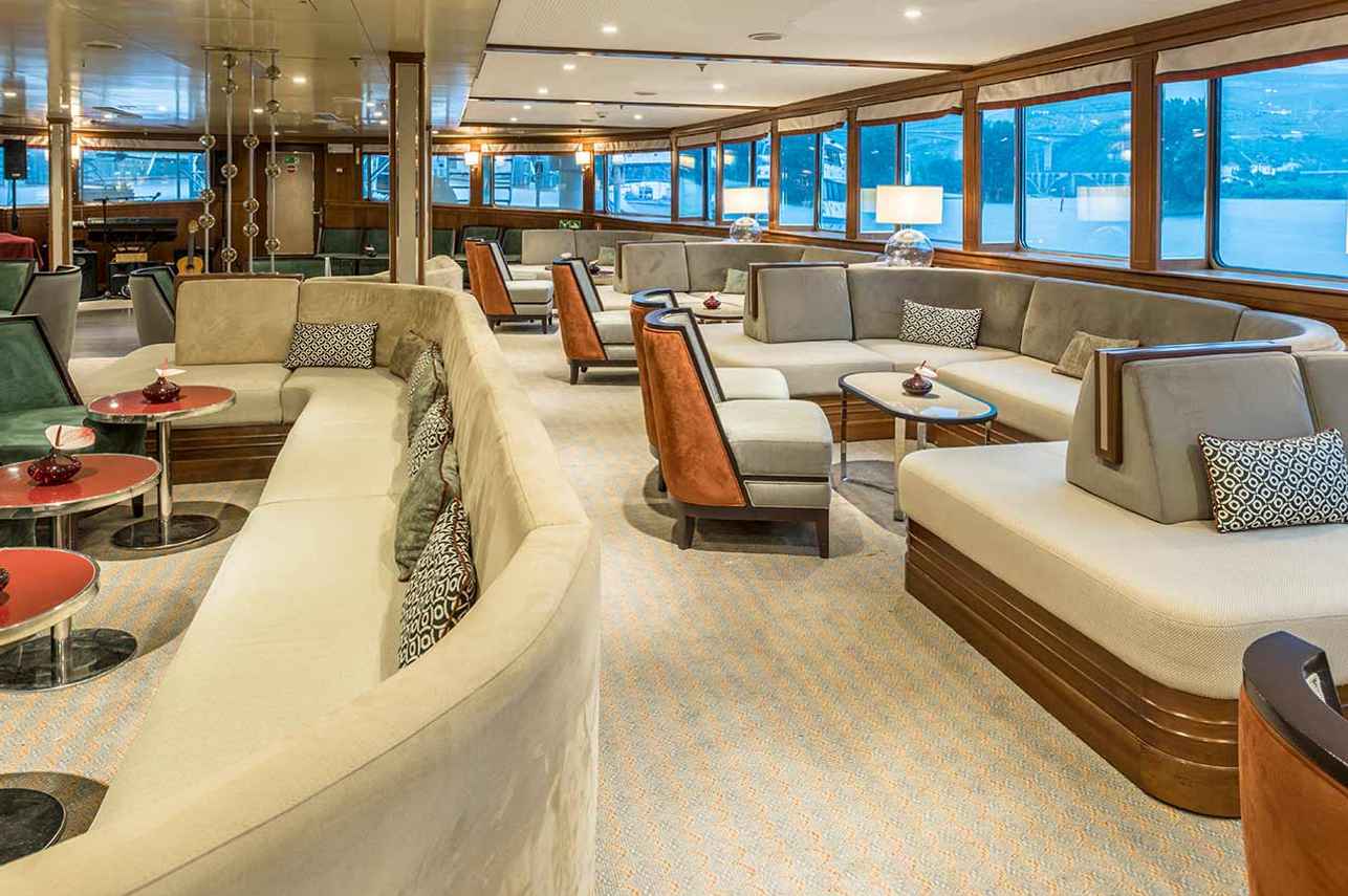 Бар и зона отдыха - Douro Cruiser