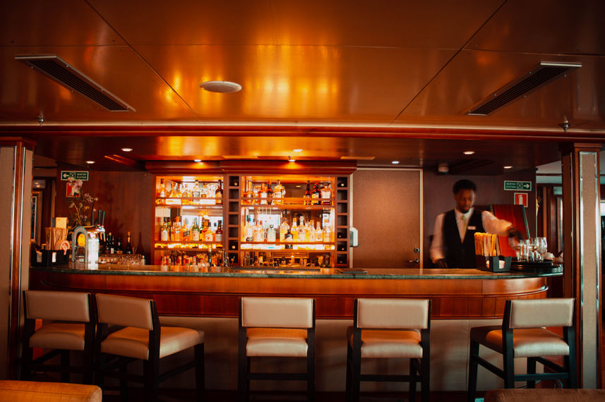 Bar and Lounge Area - Douro Cruiser