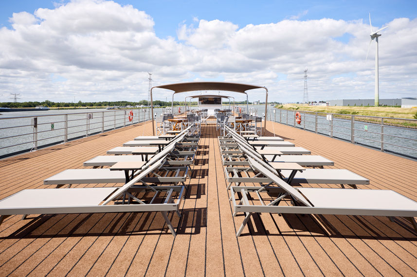 Sun Deck - Swiss Splendor