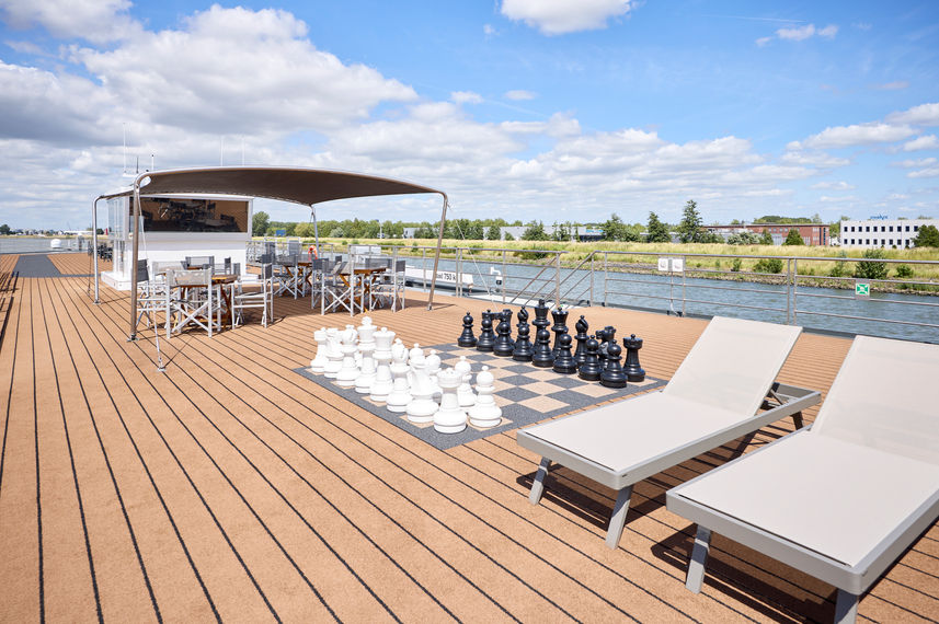 Sun Deck - Swiss Splendor