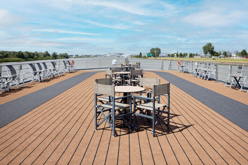 Sun Deck - Swiss Splendor