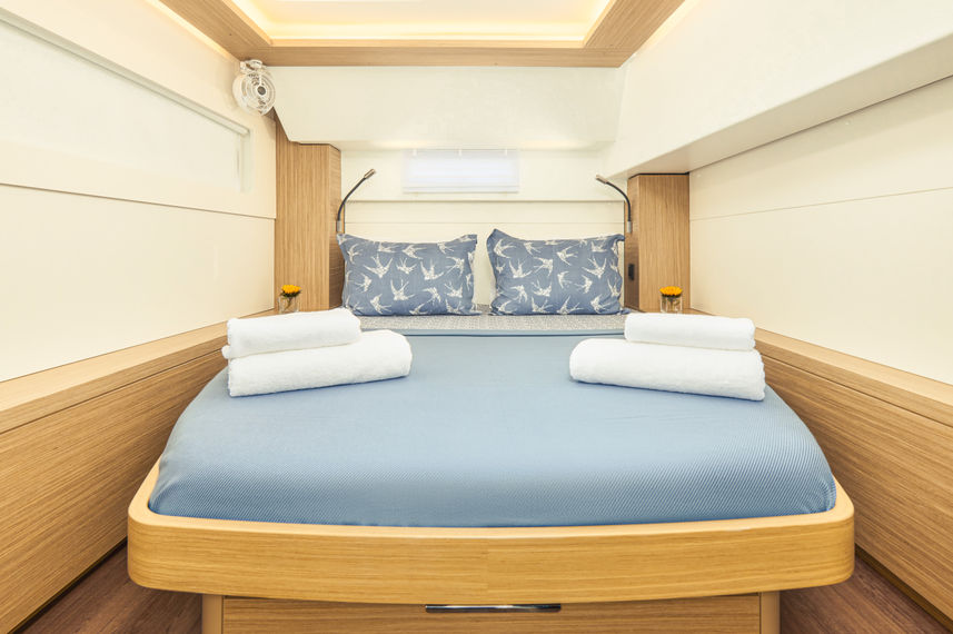 Double Cabin - Naya