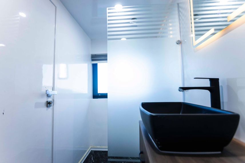 #en-suitebathrooms  - Bismarck