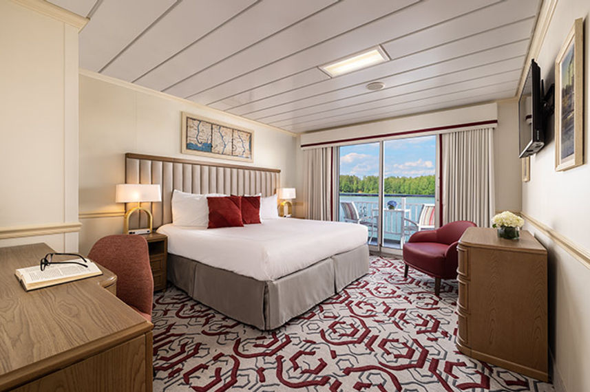 Deluxe Balcony 2 Cabin