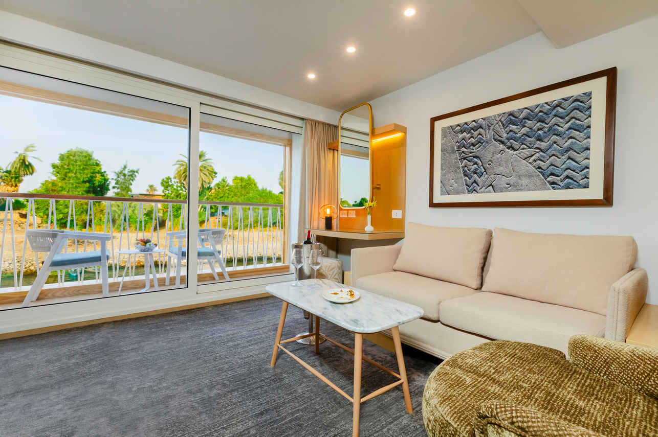 Deluxe Suite