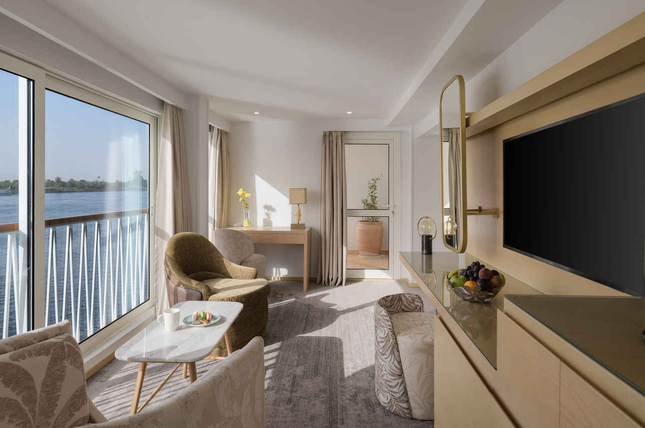 Deluxe Suite