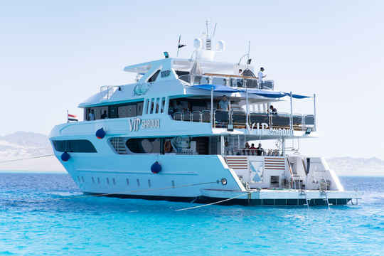 VIP Shrouq