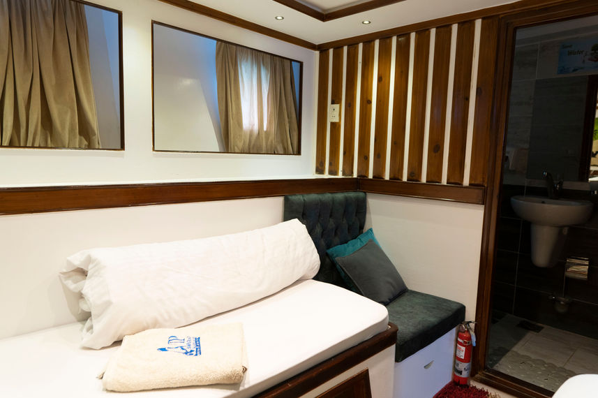 Twin Cabin - Lower Deck